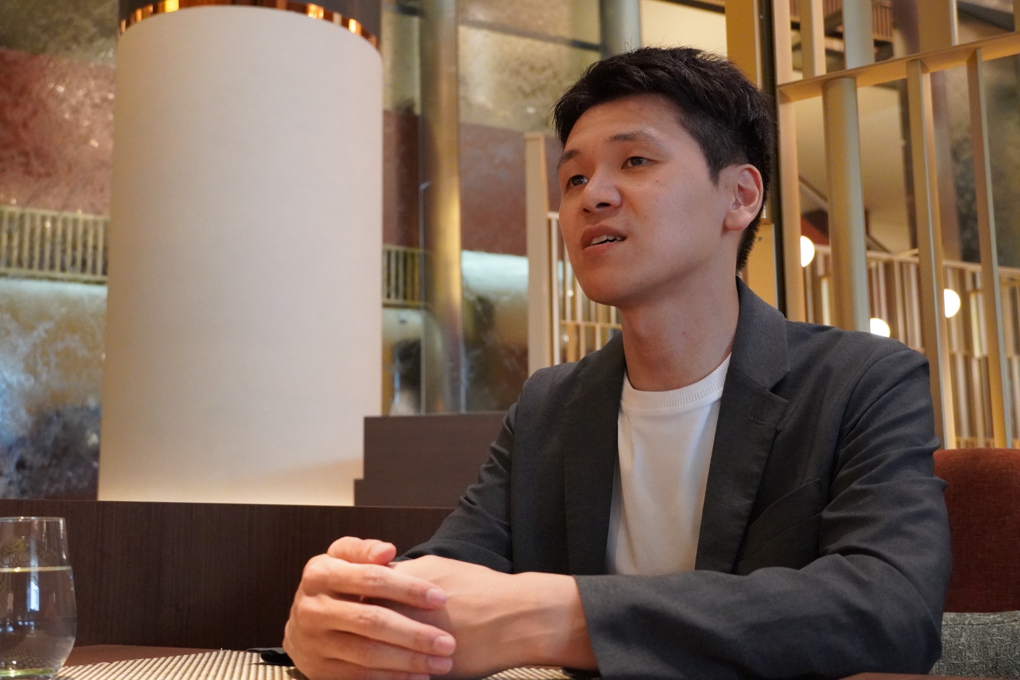 株式会社コラボハウス 代表取締役 松坂直樹氏（インタビューの様子）