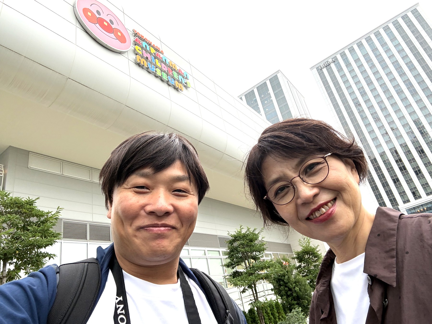 取材後、インタビュアーと三浦さんのツーショット